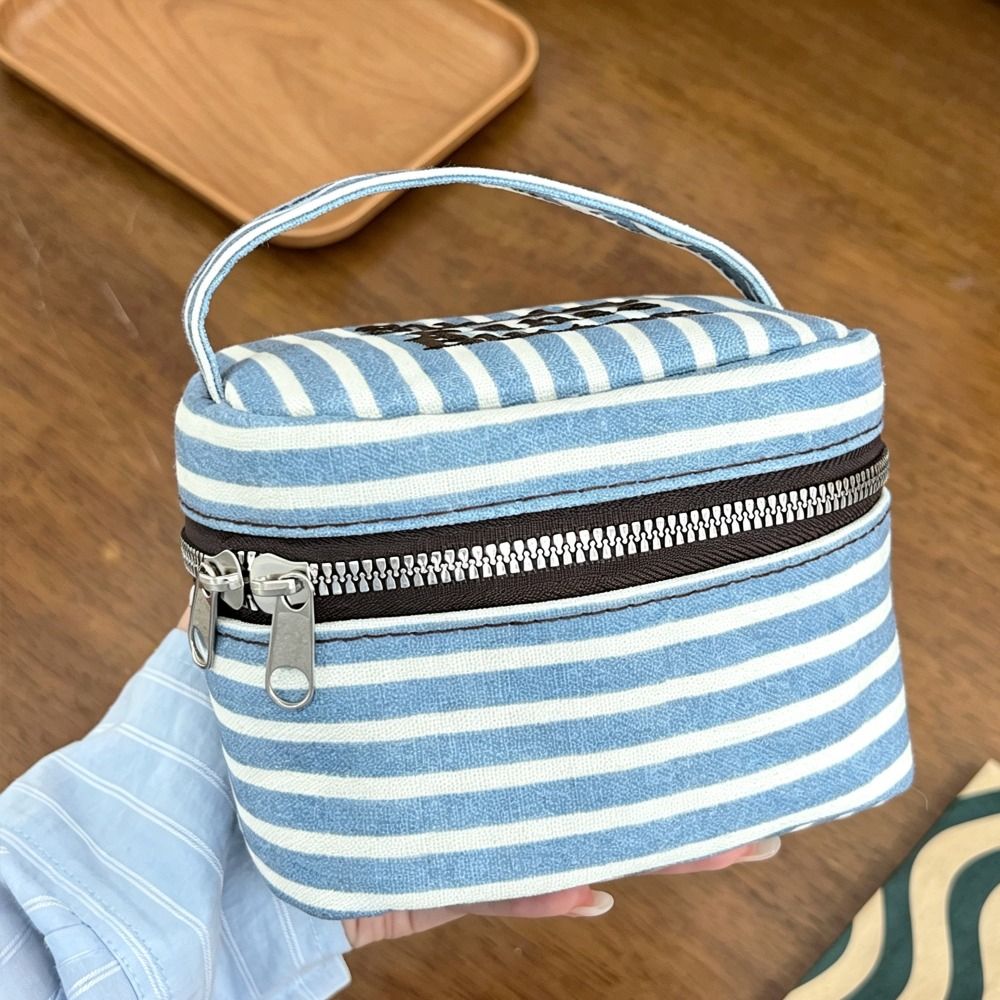 Taşınabilir, Mavi ve Beyaz Çiz - Cosmetic Bags incelemesi ve fiyatı